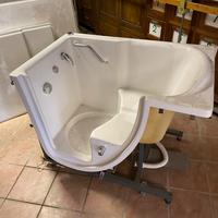 Vasca bagno con sportello sinistra