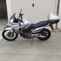 Moto Honda Transalp 650 anno 2006