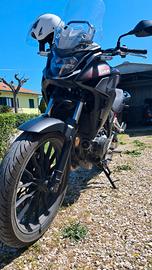 moto leggera e maneggevole 