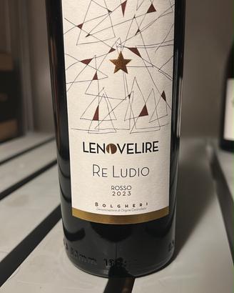 bottiglia di vino Bolgheri 2023