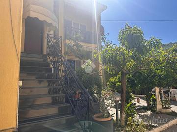 4 LOCALI A SANT'ANTONIO ABATE