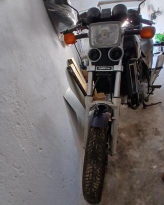  Honda vfs 750