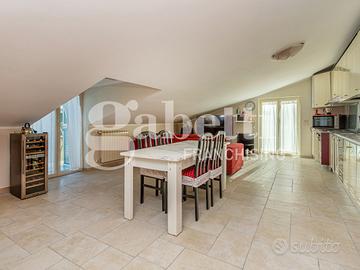 Attico/Mansarda Mugnano di Napoli [MCV187VRG]