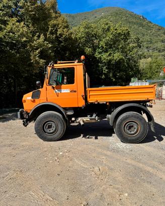 Unimog1400 + Lama ( SPAZZANEVE)