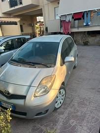 Toyota Yaris 1.0 Benzina/GPL - 5 Porte - Anno 2010