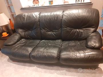 Divano letto  in vera pelle  3 posti 