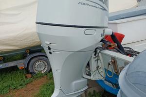 Motore fuori bordo SUZUKI 200 CV