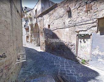 APPARTAMENTI AL CENTRO STORICO DA RISTRUTTURARE TO