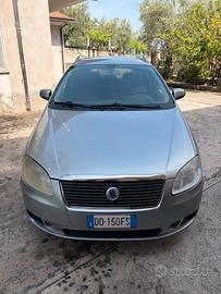 Fiat Croma 1.9 jtd compresa di gancio di traino 