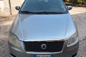 Fiat Croma 1.9 jtd compresa di gancio di traino 