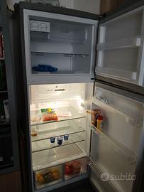 Frigorifero combinato  Whirlpool