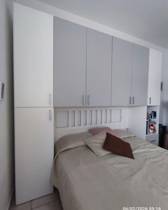 Armadio a ponte bianco - per letto matrimoniale