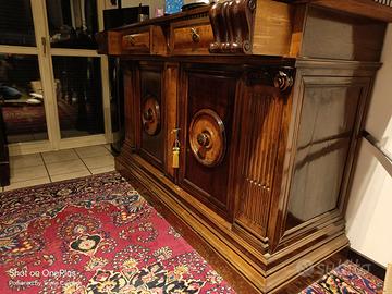 Mobile vintage in legno massello