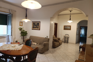 SALVATOR ROSA Appartamento 120 mq + cantinola