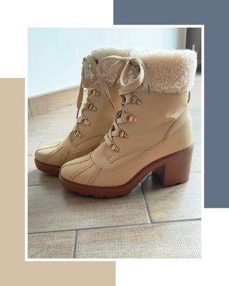 Stivali caldi con lacci e pelliccia teddy