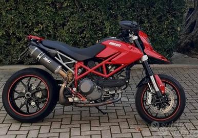 Ducati Hypermotard 1100 evo