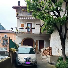 CASA SOLEGGIATA A DRO