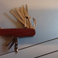 Gadget coltellino svizzero