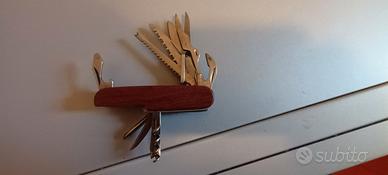 Gadget coltellino svizzero