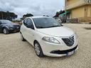 lancia-ypsilon-0-9-twinair-85-cv-bianco-perla