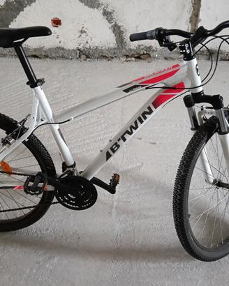 Mountain bike ragazza