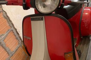 Piaggio Vespa P200E + Bauletto e Lotto Ricambi