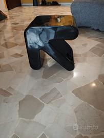 tavolino da soggiorno o camere letto