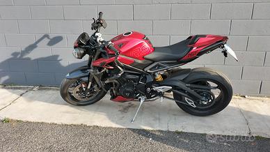 TRIUMPH STREET TRIPLE 765 RS 2023 