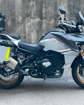 QJMotor SRT 800 X anno 2026