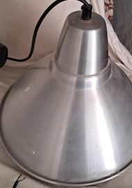 lampadario a soffitto in metallo color argento