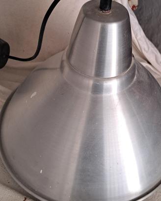 lampadario a soffitto in metallo color argento
