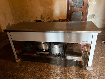 Tavolo da cucina acciaio INOX industriale