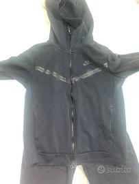 Tuta nike tech nera