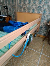 Letto elettrico con materasso antidecubito
