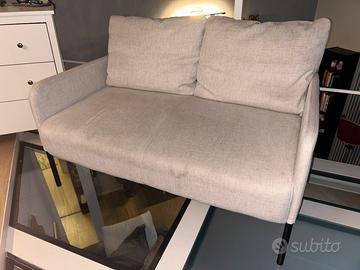 Divanetto compatto Amazon in tessuto crema