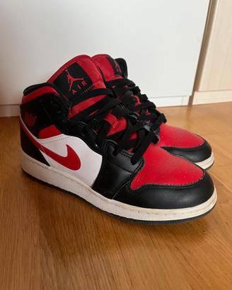 Nike Air Jordan Mid 1 39