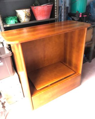 mobile con piano estraibile e girevole