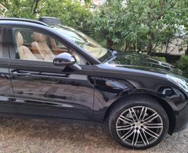 PORSCHE Macan - 2017