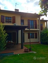 Villetta a schiera-zona tranquilla, signorile