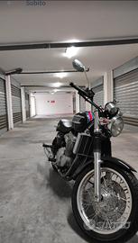 Triumph Thunderbird 900 Custom 1996 ASI