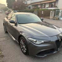 Alfa Romeo Giulia 2.2 Turbo Diesel 160 CV
