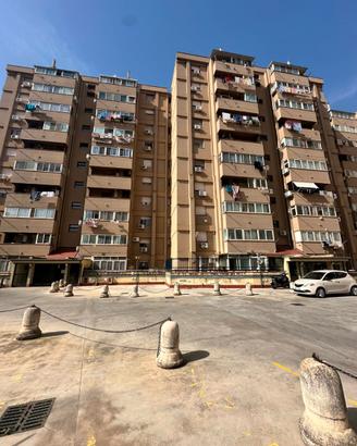 Ampio 2vani panoramico con terrazzo zona Bonagia