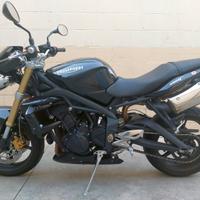 Triumph Street Triple - 2011