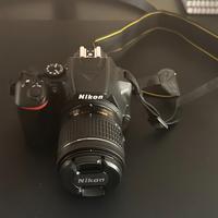 Nikon D3500 Kit 18-55mm, nuova meno di 100 scatti