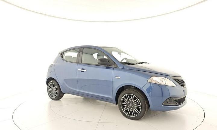 Lancia Ypsilon 1.0 FireFly 5 porte S&S Hybrid Oro