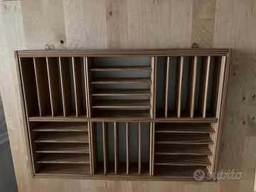 Contenitore cassette musicali
