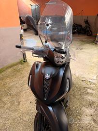 Beverly 300  2024 – Come nuovo