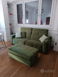 Divano con pouf contenitore