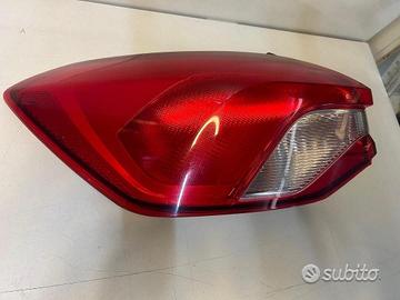 Fanale posteriore ford focus berlina 2019 2024