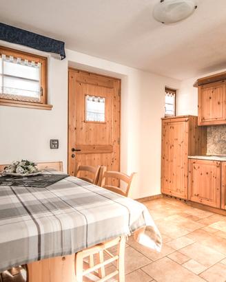 LIVIGNO Baita RUSTICA NEL VERDE